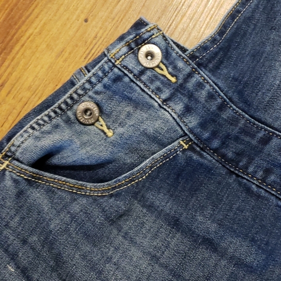 Denizen Levi overall shorts faded blue wash - Picture 2 of 7